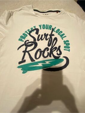 BUNDLE Surf Rocks Graphic Tee in White with Teal & Navy Print & East Waves Tee